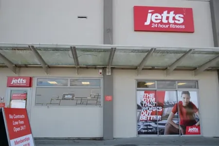 Jetts Otara