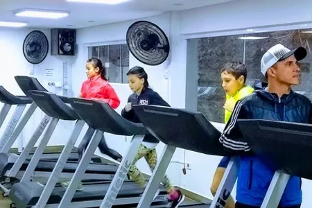 Academia Liana Aqua Fit