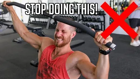 Lateral Pulldown Machine