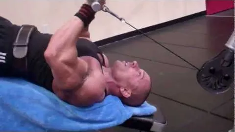 decline cable skull crusher